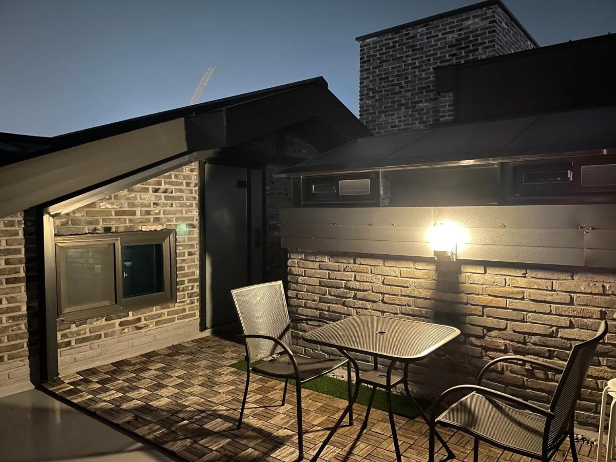 W Premium Guesthouse Incheon Airport Exterior foto